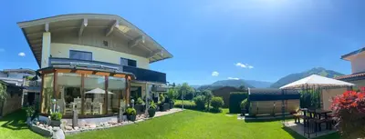 Ein Garten an der Unterkunft Haus am Achengrund