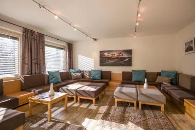 Ein Sitzbereich in der Unterkunft Haus Lukas