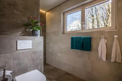 Ein Badezimmer in der Unterkunft powderhome