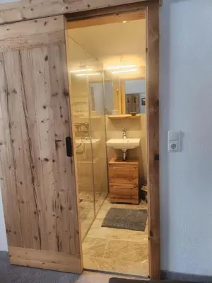 Ein Badezimmer in der Unterkunft Pension Wötzinghof