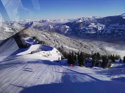 Ein allgemeiner Bergblick oder ein Berglick von der Ferienwohnung aus