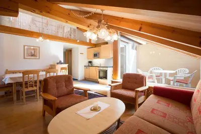 Ein Sitzbereich in der Unterkunft Apartmenthaus Brixen & Haus Central
