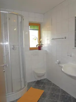 Ein Badezimmer in der Unterkunft Appartements NEUStockach