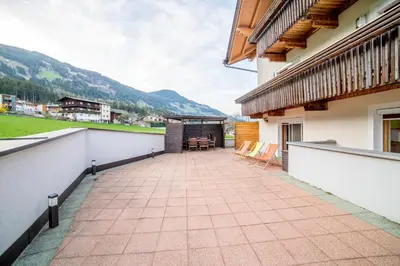 Ein allgemeiner Bergblick oder ein Berglick von der Ferienwohnung aus