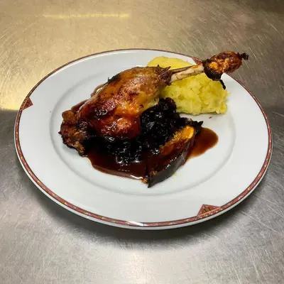 Essen im Hotel oder in der Nähe