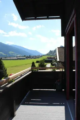 Ein allgemeiner Bergblick oder ein Berglick von der Ferienwohnung aus