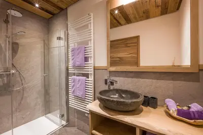 Ein Badezimmer in der Unterkunft Appartement „Hoamatgfühl“ Oberschreitling