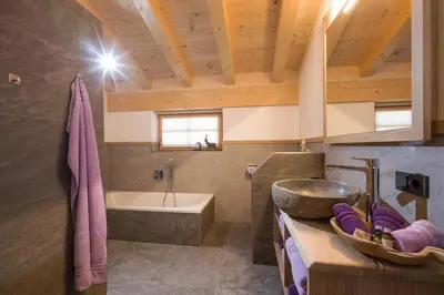 Ein Badezimmer in der Unterkunft Appartement „Hoamatgfühl“ Oberschreitling