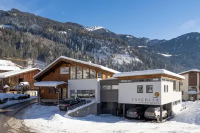 Ein allgemeiner Bergblick oder ein Berglick von der Ferienwohnung aus