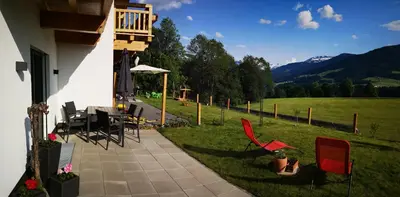 Ein allgemeiner Bergblick oder ein Berglick von der Ferienwohnung aus
