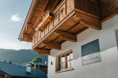 Ein allgemeiner Bergblick oder ein Berglick von der Ferienwohnung aus