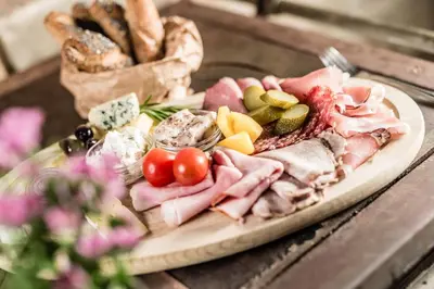 Essen im Hotel oder in der Nähe