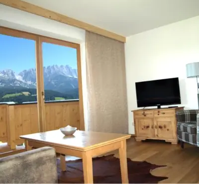 Ein allgemeiner Bergblick oder ein Berglick von der Ferienwohnung aus