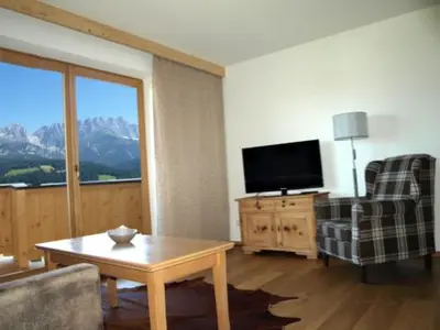Ein allgemeiner Bergblick oder ein Berglick von der Ferienwohnung aus