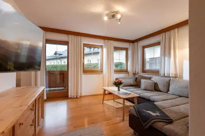 Ein Sitzbereich in der Unterkunft Appartement Erler