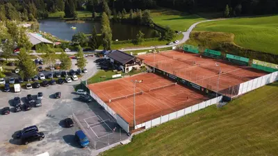Tennis und/oder Squash in der Unterkunft Basislager Fieberbrunn oder in der Nähe