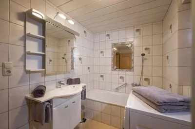 Ein Badezimmer in der Unterkunft Haus Auni Metzgermeister