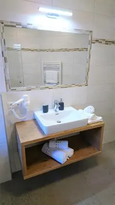Ein Badezimmer in der Unterkunft Apart Troppmair
