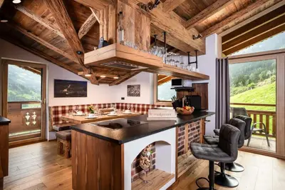 Ein allgemeiner Bergblick oder ein Berglick von der Ferienwohnung aus