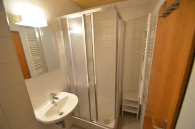 Ein Badezimmer in der Unterkunft Apartment Alena - by Hermann Weiss