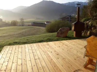 Ein allgemeiner Bergblick oder ein Berglick von der Ferienwohnung aus