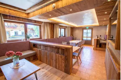 Ein Sitzbereich in der Unterkunft Haus am See - Ferienhaus Reintal
