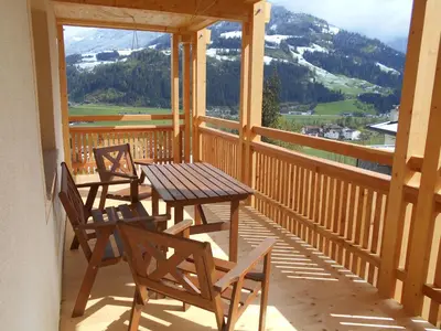 Ein allgemeiner Bergblick oder ein Berglick von der Ferienwohnung aus
