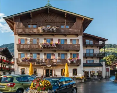 Ein allgemeiner Bergblick oder ein Berglick von des Hotels aus