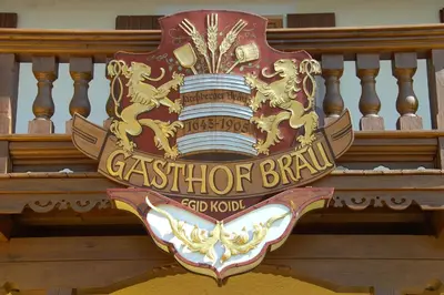 Ein Zertifikat, Auszeichnung, Logo oder anderes Dokument, das in der Unterkunft Hotel Bräuwirt ausgestellt ist
