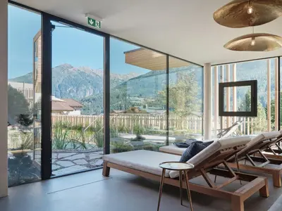 Ein allgemeiner Bergblick oder ein Berglick von des Bed & Breakfasts aus