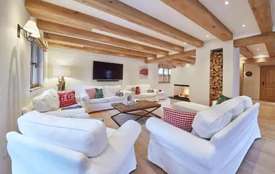 Ein Sitzbereich in der Unterkunft Chalet Tannenbaum