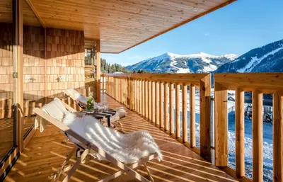 Ein allgemeiner Bergblick oder ein Berglick von der Ferienwohnung aus