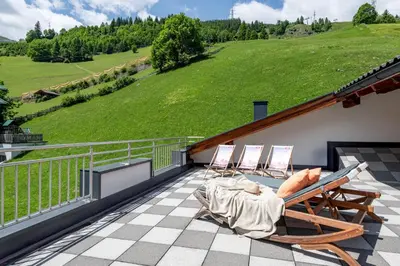 Ein Garten an der Unterkunft Gästehaus Hochstaffl