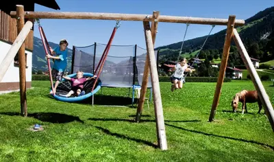 Ein Kinderspielbereich in der Unterkunft Larchergut