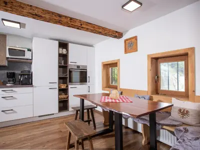 Küche/Küchenzeile in der Unterkunft Holiday Home Hochzillertalblick by Interhome