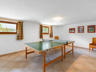 Tischtennis in der Unterkunft Holiday Home Haus am Sonnenhang by Interhome oder in der Nähe