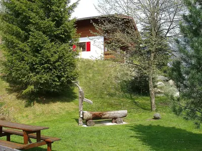 Ein Garten an der Unterkunft Holiday Home Haus am Sonnenhang by Interhome
