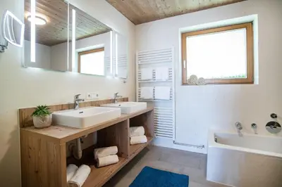 Ein Badezimmer in der Unterkunft Chalet Bergzeit