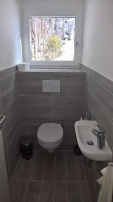 Ein Badezimmer in der Unterkunft Holiday Home Zillertal - Haus Gigl