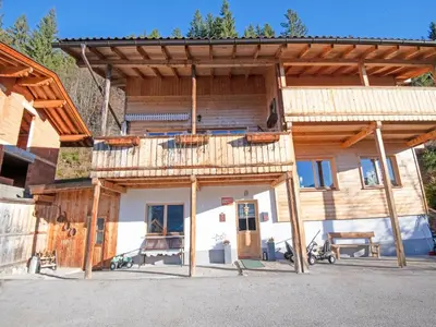 Ein Balkon oder eine Terrasse in der Unterkunft House in Zell am Ziller with Panoramic Views