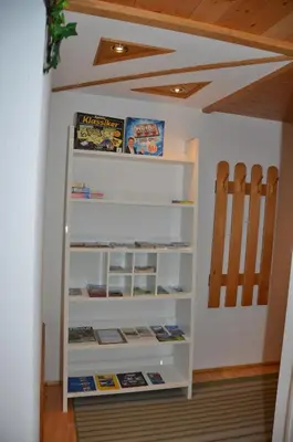 Die Bibliothek in der Ferienwohnung
