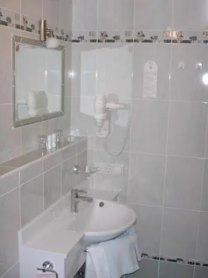 Ein Badezimmer in der Unterkunft Malernhof