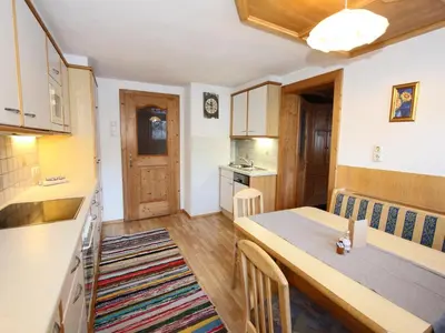 Küche/Küchenzeile in der Unterkunft Apartment in Kaltenbach near Ski Lift