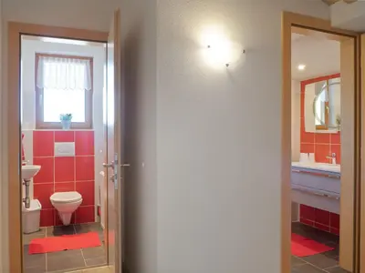 Ein Badezimmer in der Unterkunft Apartment in Zillertal near Ski Slopes