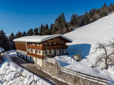 Chalet in Hopfgarten im Winter