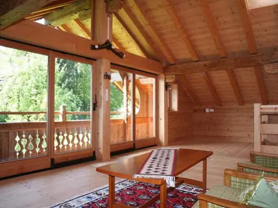 Ein Sitzbereich in der Unterkunft Farmhouse in Hopfgarten near SkiWelt