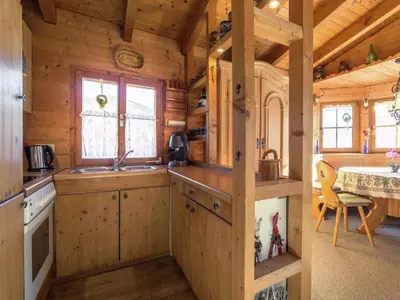 Küche/Küchenzeile in der Unterkunft Chalet on the slopes