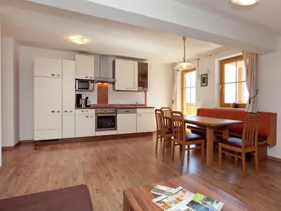 Küche/Küchenzeile in der Unterkunft Apartment in Mittersill near Kitzbühel Ski Area