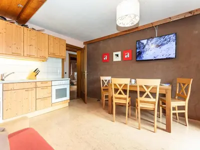 Küche/Küchenzeile in der Unterkunft Chalet in Neukirchen near Ski Wildkogel