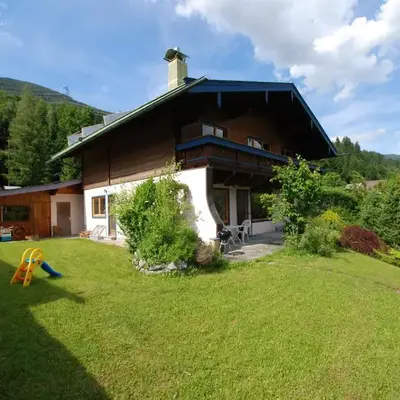 Chalet in Neukirchen near Ski Wildkogel